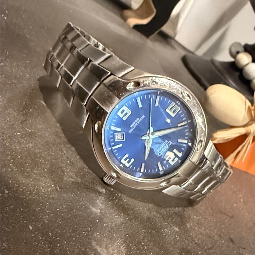 Casio Edifice Stainless Steel Silver Watch Blue Dial face sporty designer - Picture 7 of 8